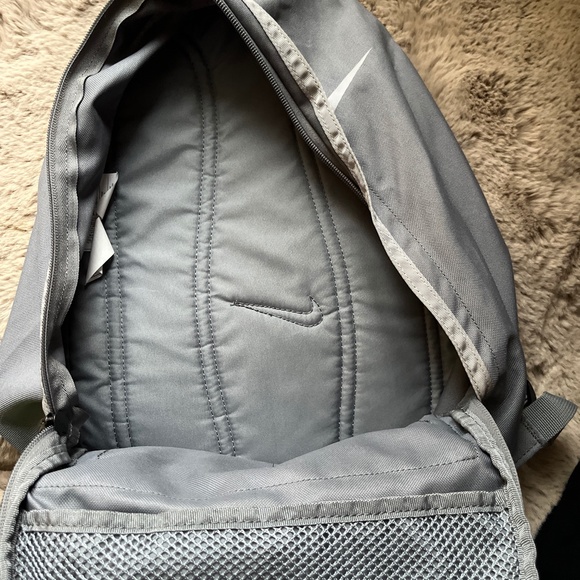 Nike Backpack Gym School Work Bag Casual Grey Green One Size - Picture 4 of 11